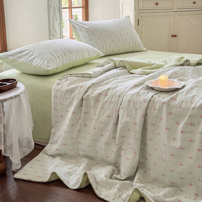 91家纺网 家纺一手货源 找家纺 木楌家居 2026新款全棉提花剪花夏被四件套 花间月
