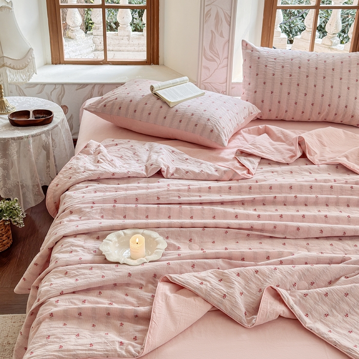 91家纺网 家纺一手货源 找家纺 木楌家居 2026新款全棉提花剪花夏被四件套 洛仪