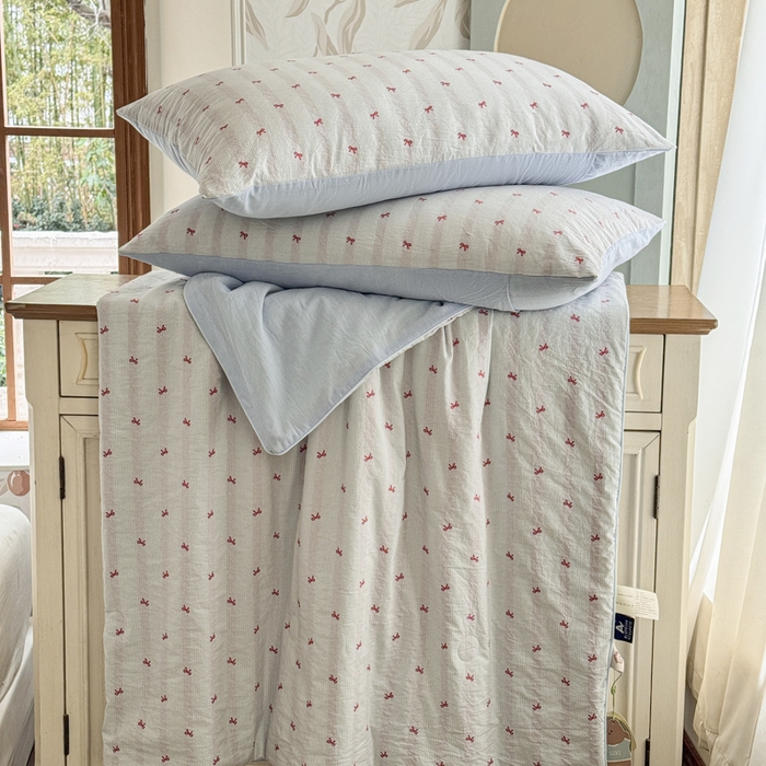 91家纺网 家纺一手货源 找家纺 木楌家居 2026新款全棉提花剪花夏被四件套 向云端