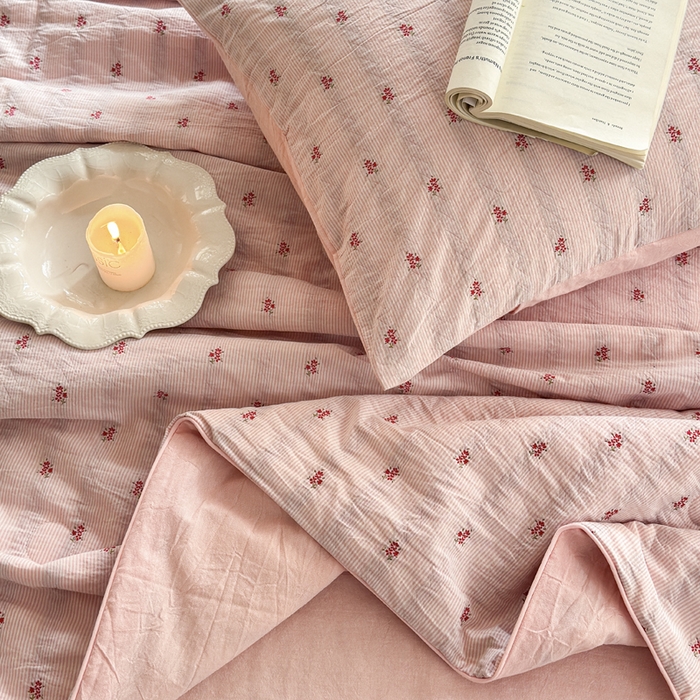 91家纺网 家纺一手货源 找家纺 木楌家居 2026新款全棉提花剪花夏被四件套 洛仪