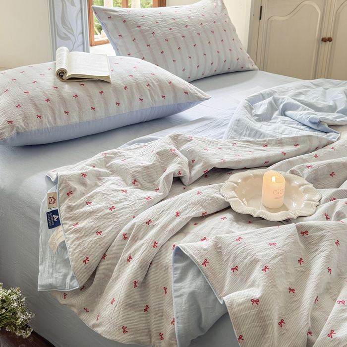 91家纺网 家纺一手货源 找家纺 木楌家居 2026新款全棉提花剪花夏被四件套 向云端