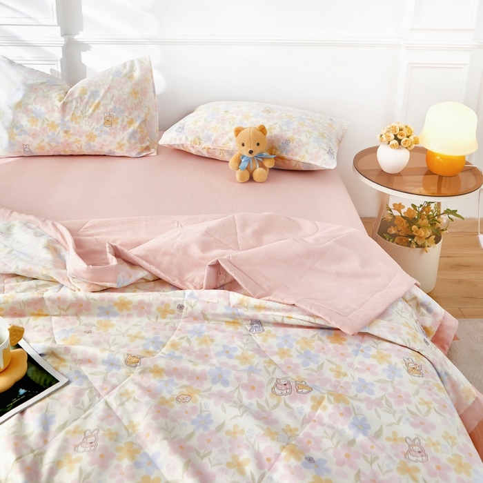 91家纺网 家纺一手货源 找家纺 黛妮雅 2026新款里外全棉印花棉花被纯棉夏被夏凉被空调被 夏被四件套许愿兔