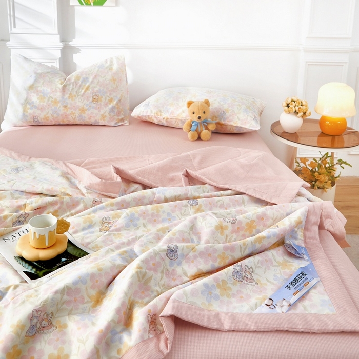 91家纺网 家纺一手货源 找家纺 黛妮雅 2026新款里外全棉印花棉花被纯棉夏被夏凉被空调被 夏被四件套许愿兔