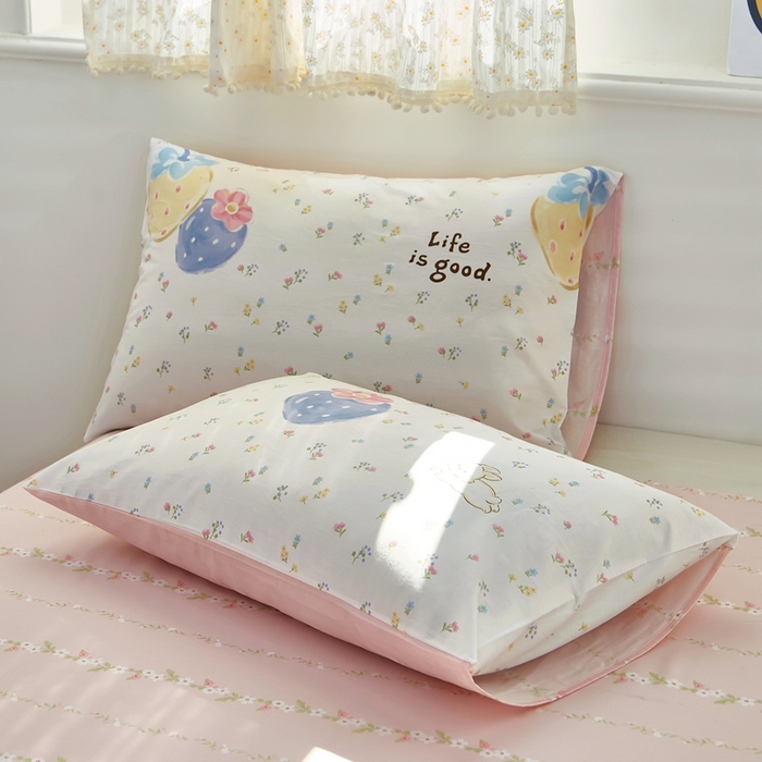 91家纺网 家纺一手货源 找家纺 黛妮雅 2026新款里外全棉印花棉花被纯棉夏被夏凉被空调被 夏被四件套草莓泡芙