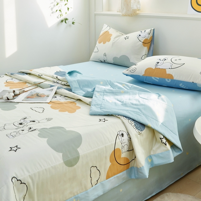 91家纺网 家纺一手货源 找家纺 黛妮雅 2026新款里外全棉印花棉花被纯棉夏被夏凉被空调被 夏被四件套铃兰兔