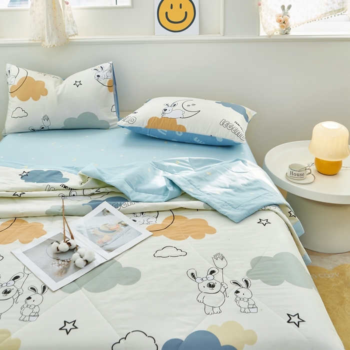 91家纺网 家纺一手货源 找家纺 黛妮雅 2026新款里外全棉印花棉花被纯棉夏被夏凉被空调被 夏被四件套铃兰兔