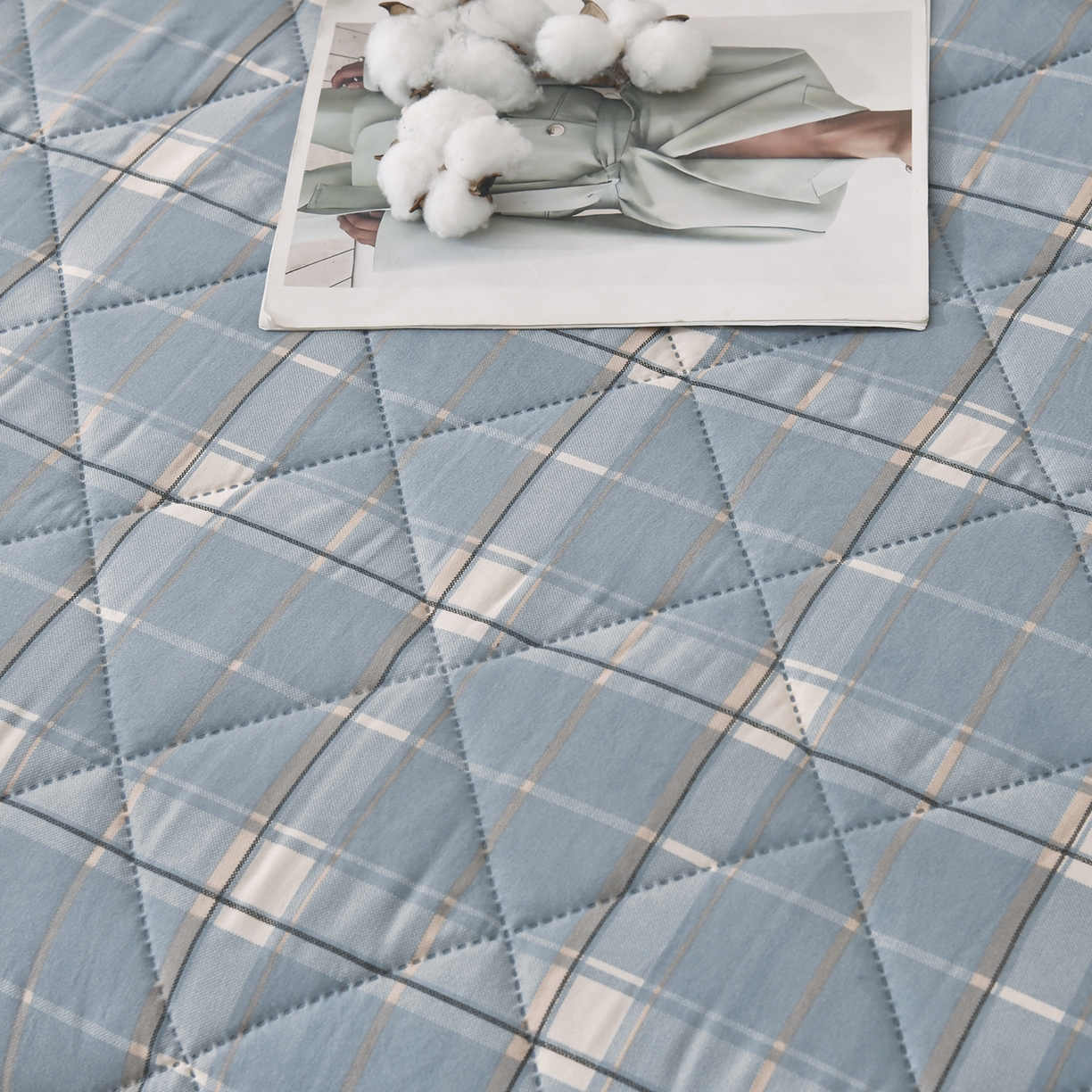 91家纺网 家纺一手货源 找家纺 培童 2025水洗棉夏被夏凉被空调被超声波压花礼品直播引流爆款 蓝中格