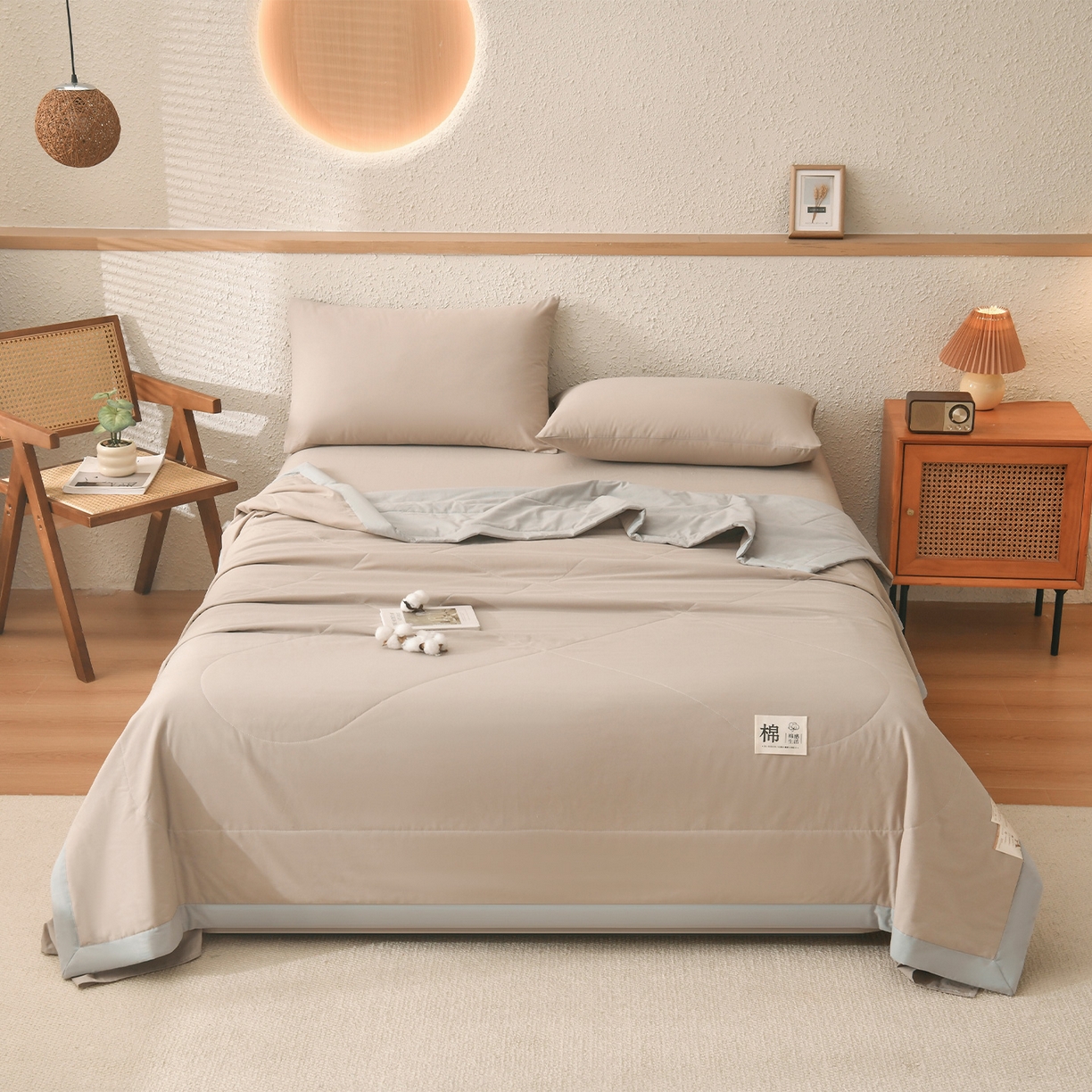 91家纺网 家纺一手货源 找家纺 培童家纺 2026新款全棉色织水洗棉A类棉花夏被可机洗空调被四件套床单枕套 灰卡