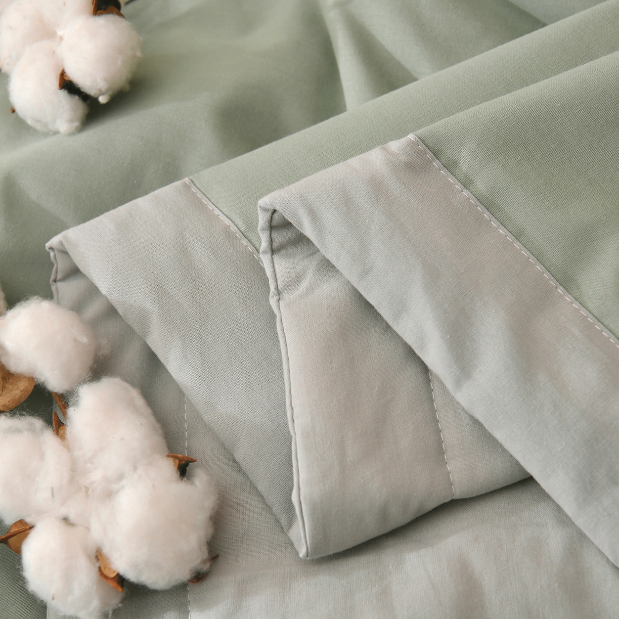 91家纺网 家纺一手货源 找家纺 培童家纺 2026新款全棉色织水洗棉A类棉花夏被可机洗空调被四件套床单枕套 灰绿