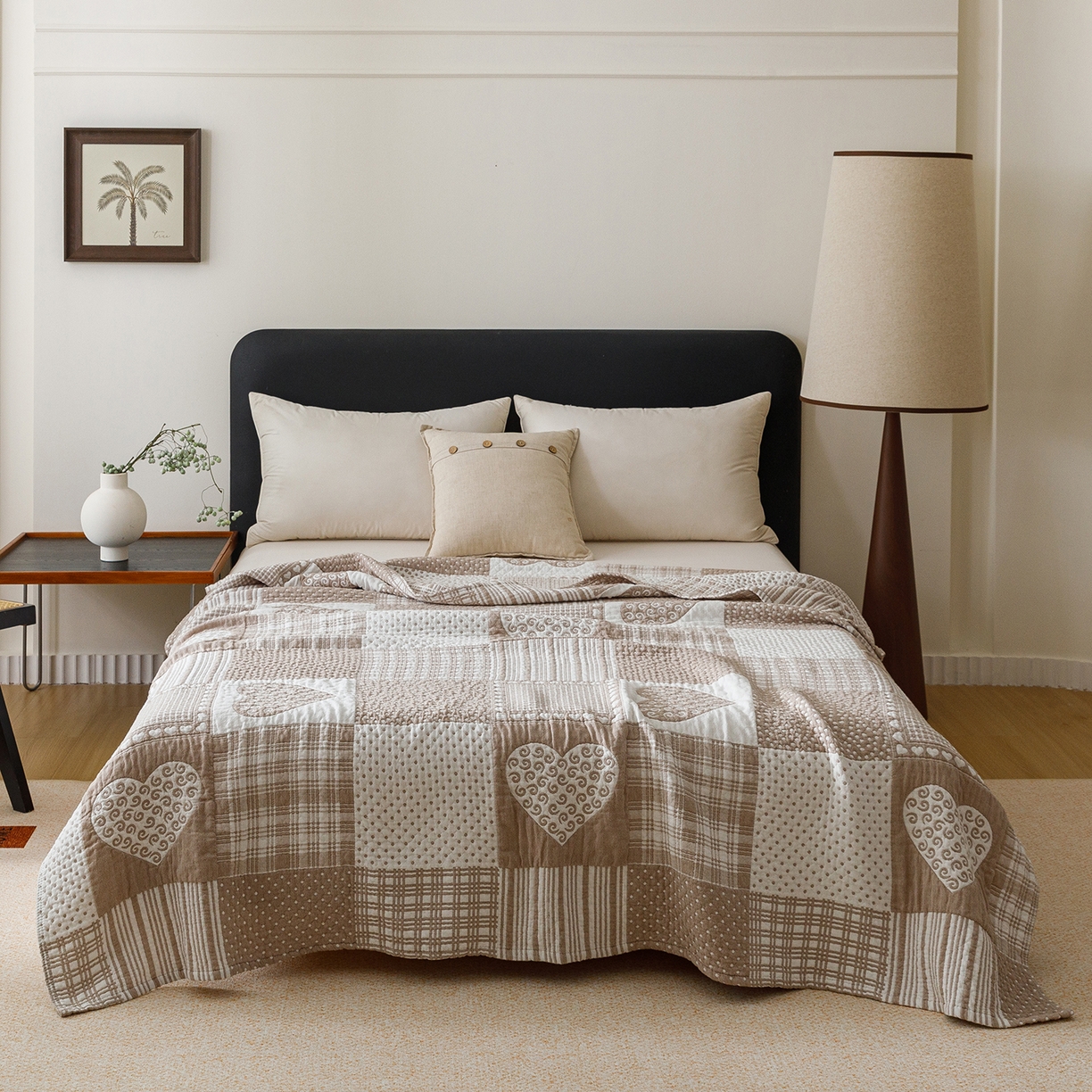 91家纺网 家纺一手货源 找家纺 悦然毛巾被 2026新款外贸全棉三层纱布毛巾被盖毯 爱心拼布咖