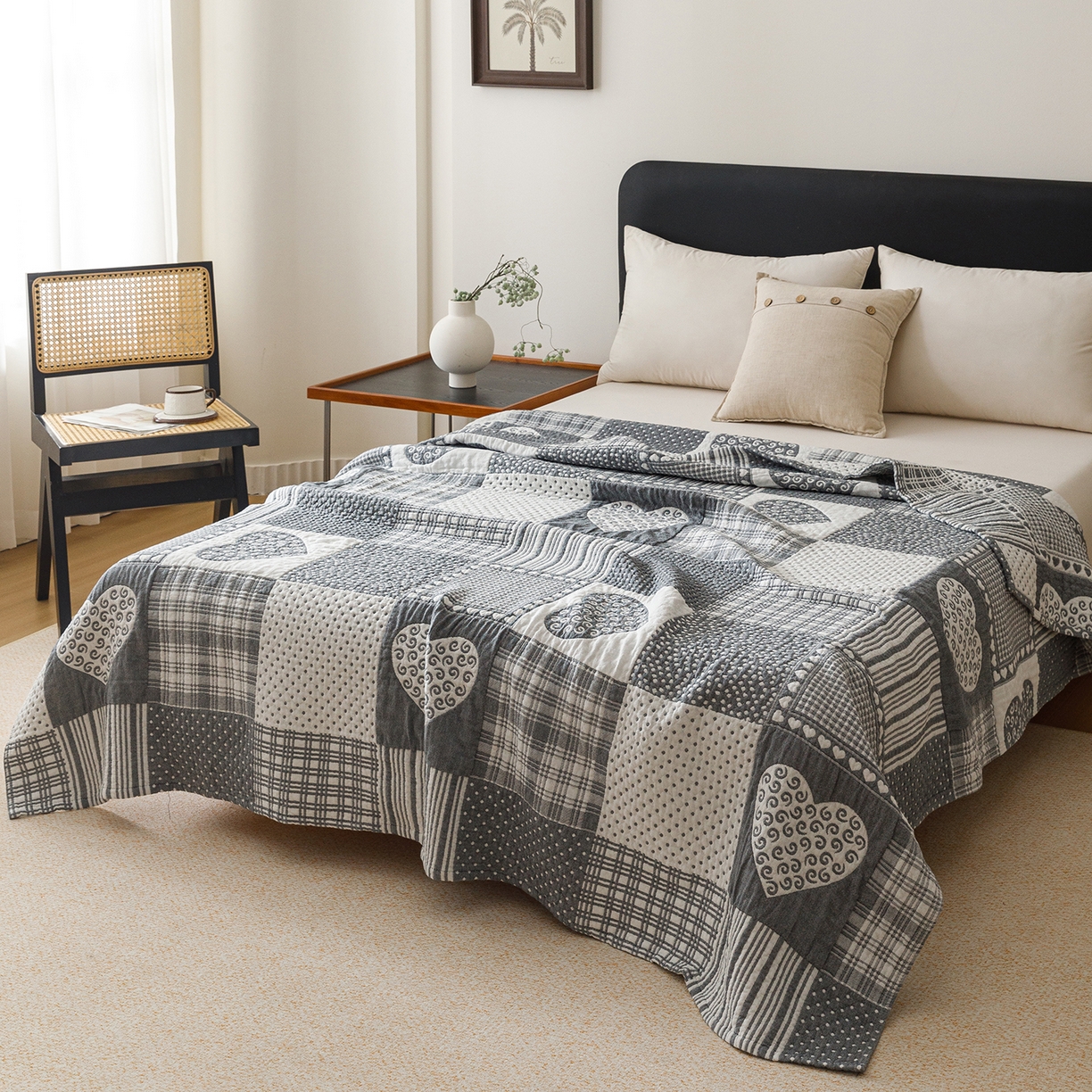 91家纺网 家纺一手货源 找家纺 悦然毛巾被 2026新款外贸全棉三层纱布毛巾被盖毯 爱心拼布蓝