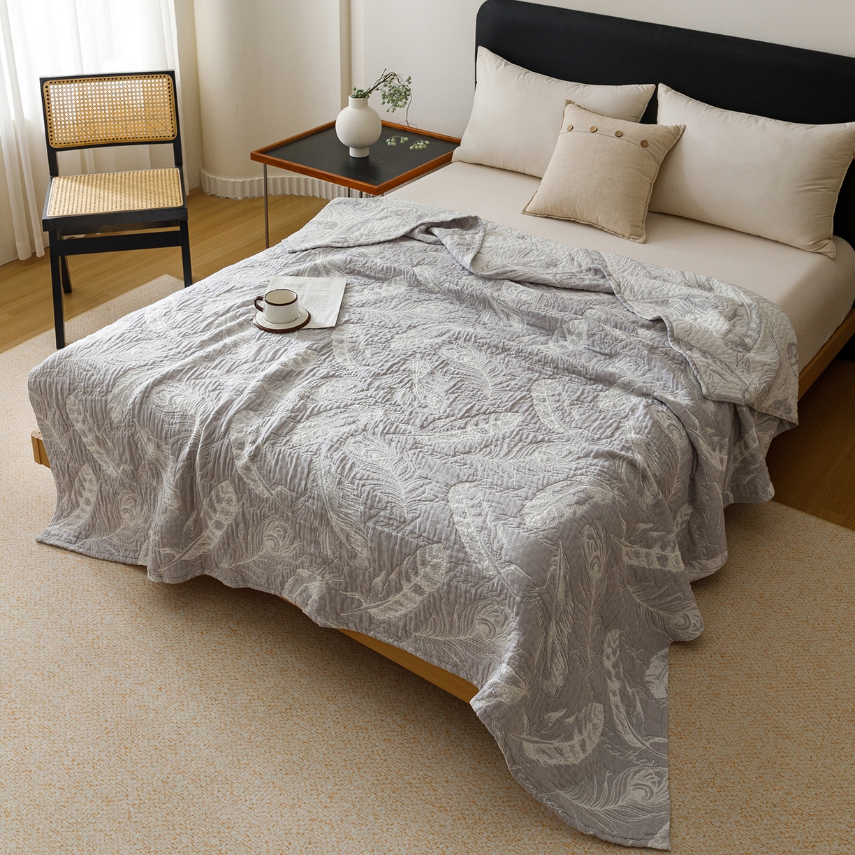 91家纺网 家纺一手货源 找家纺 悦然毛巾被 2026新款外贸全棉三层纱布毛巾被盖毯 空灵羽灰