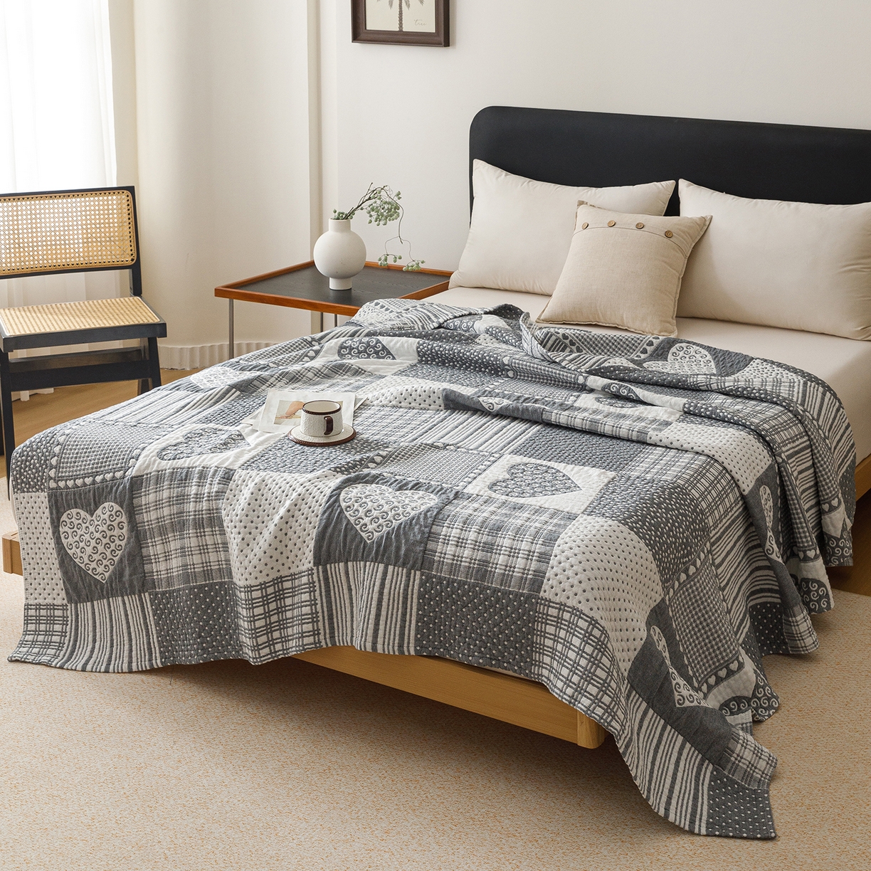 91家纺网 家纺一手货源 找家纺 悦然毛巾被 2026新款外贸全棉三层纱布毛巾被盖毯 爱心拼布蓝