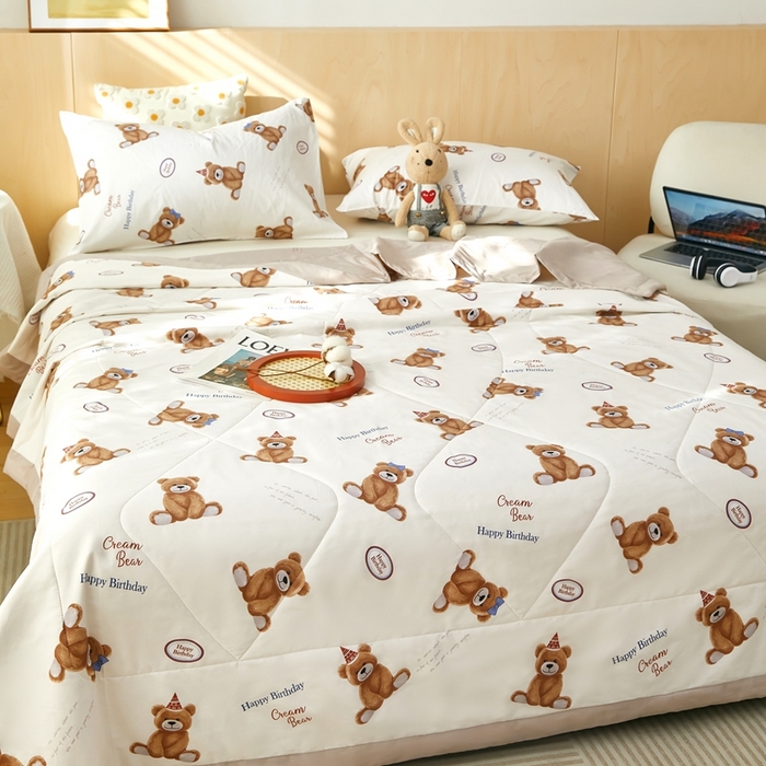 91家纺网 家纺一手货源 找家纺 黛妮雅 2026新款里外全棉印花棉花被纯棉夏被夏凉被空调被 夏被四件套小熊宝贝