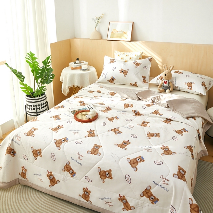 91家纺网 家纺一手货源 找家纺 黛妮雅 2026新款里外全棉印花棉花被纯棉夏被夏凉被空调被 夏被四件套小熊宝贝