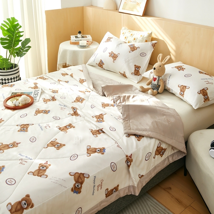 91家纺网 家纺一手货源 找家纺 黛妮雅 2026新款里外全棉印花棉花被纯棉夏被夏凉被空调被 夏被四件套小熊宝贝