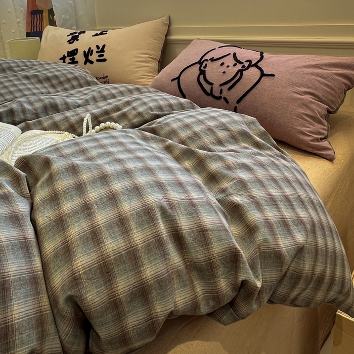 91家纺网 家纺一手货源 找家纺 花漾家居 2026新款无印宿舍简约全棉色织水洗棉毛巾绣四件套 蓝咖格