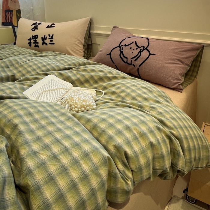 花漾家居 2026新款无印宿舍简约全棉色织水洗棉毛巾绣四件套 绿咖格