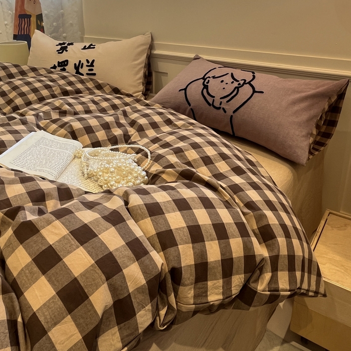 花漾家居 2026新款无印宿舍简约全棉色织水洗棉毛巾绣四件套 咖中格