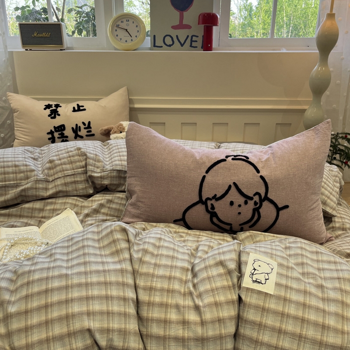 91家纺网 家纺一手货源 找家纺 花漾家居 2026新款无印宿舍简约全棉色织水洗棉毛巾绣四件套 灰咖格