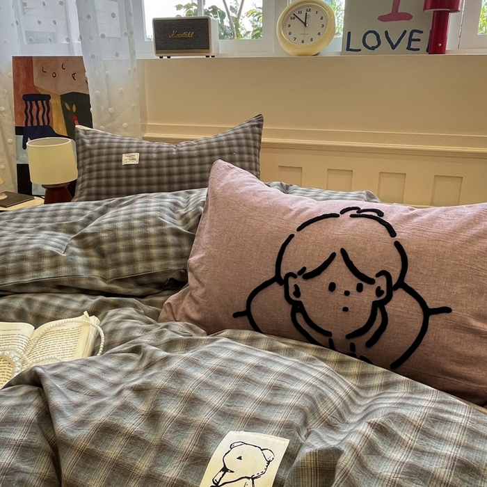 91家纺网 家纺一手货源 找家纺 花漾家居 2026新款无印宿舍简约全棉色织水洗棉毛巾绣四件套 蓝咖格