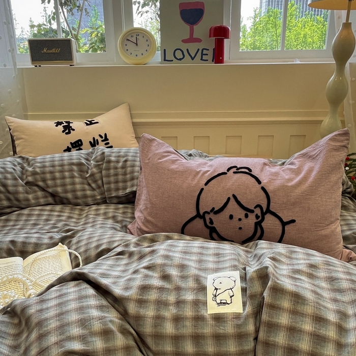 91家纺网 家纺一手货源 找家纺 花漾家居 2026新款无印宿舍简约全棉色织水洗棉毛巾绣四件套 蓝咖格