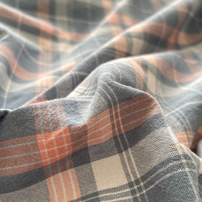 91家纺网 家纺一手货源 找家纺 花漾家居 2026新款全棉色织水洗棉复古花边无印格条被套三件套四件套 蓝莓厚乳