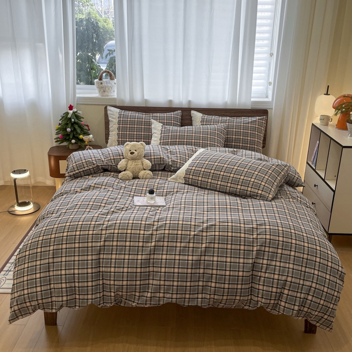 91家纺网 家纺一手货源 找家纺 花漾家居 2026新款全棉色织水洗棉复古花边无印格条被套三件套四件套 空谷幽兰