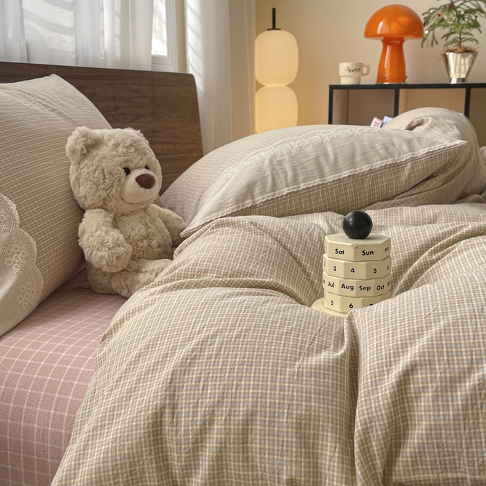 花漾家居 2026新款全棉色织水洗棉复古花边无印格条被套三件套四件套 伯爵红茶