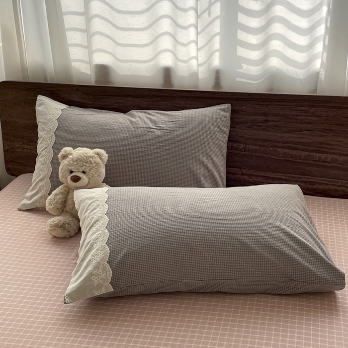 91家纺网 家纺一手货源 找家纺 花漾家居 2026新款全棉色织水洗棉复古花边无印格条被套三件套四件套 星光洛可