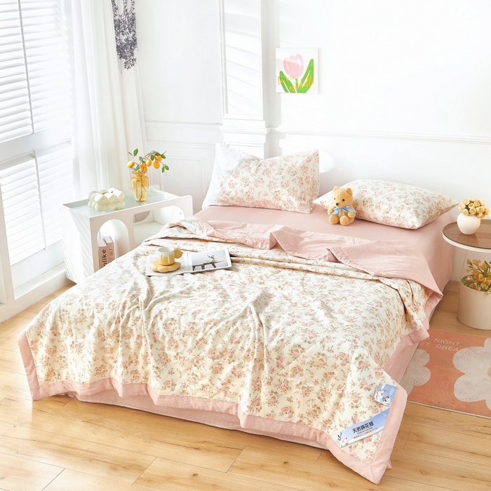 91家纺网 家纺一手货源 找家纺 黛妮雅 2026新款里外全棉印花棉花被纯棉夏被夏凉被空调被 夏被四件套相思蜜语