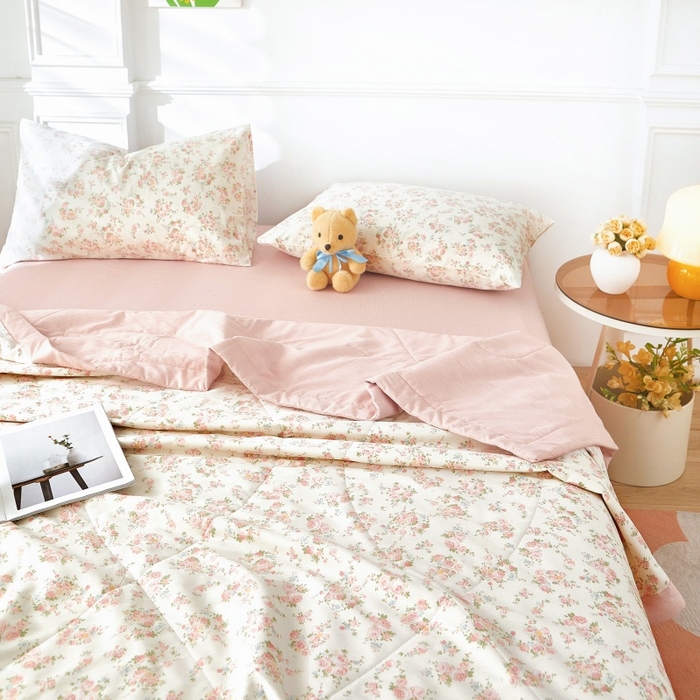 91家纺网 家纺一手货源 找家纺 黛妮雅 2026新款里外全棉印花棉花被纯棉夏被夏凉被空调被 夏被四件套相思蜜语