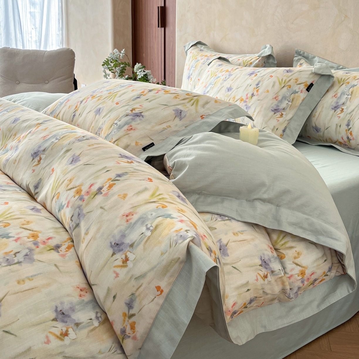 91家纺网 家纺一手货源 找家纺 金昱纺 2026新款拼角工艺款数码印花棉麻四件套 薇光-兰