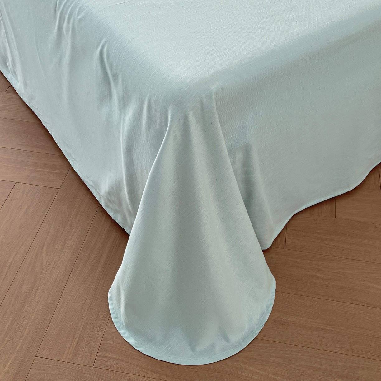 91家纺网 家纺一手货源 找家纺 金昱纺 2026新款拼角工艺款数码印花棉麻四件套 布拉格-兰