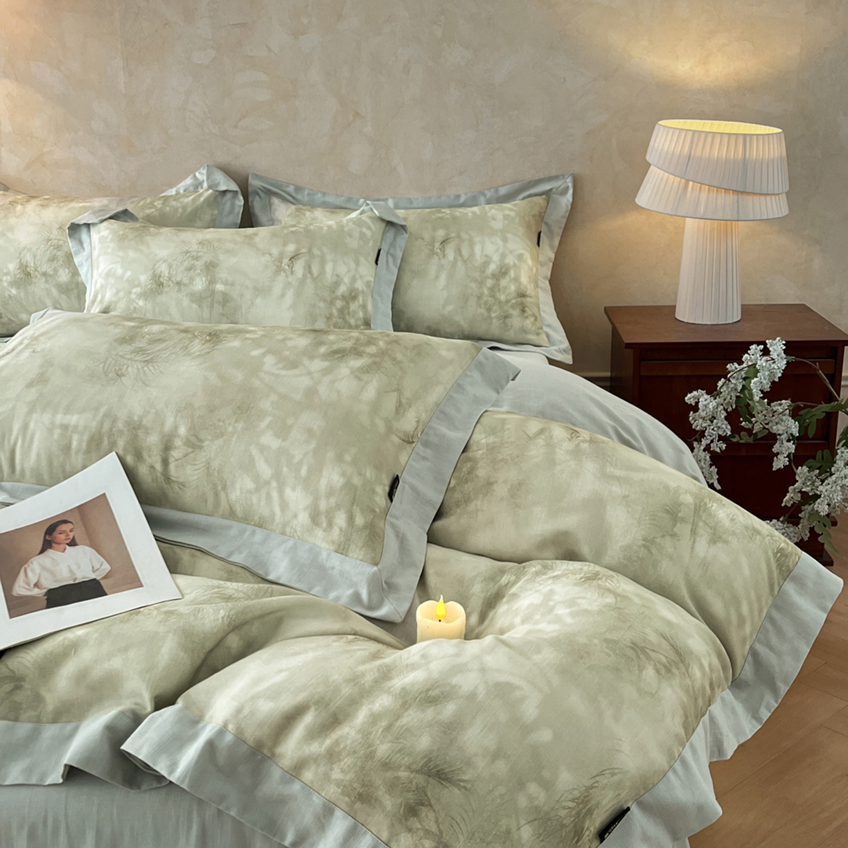 91家纺网 家纺一手货源 找家纺 金昱纺 2026新款拼角工艺款数码印花棉麻四件套 辰梦-绿