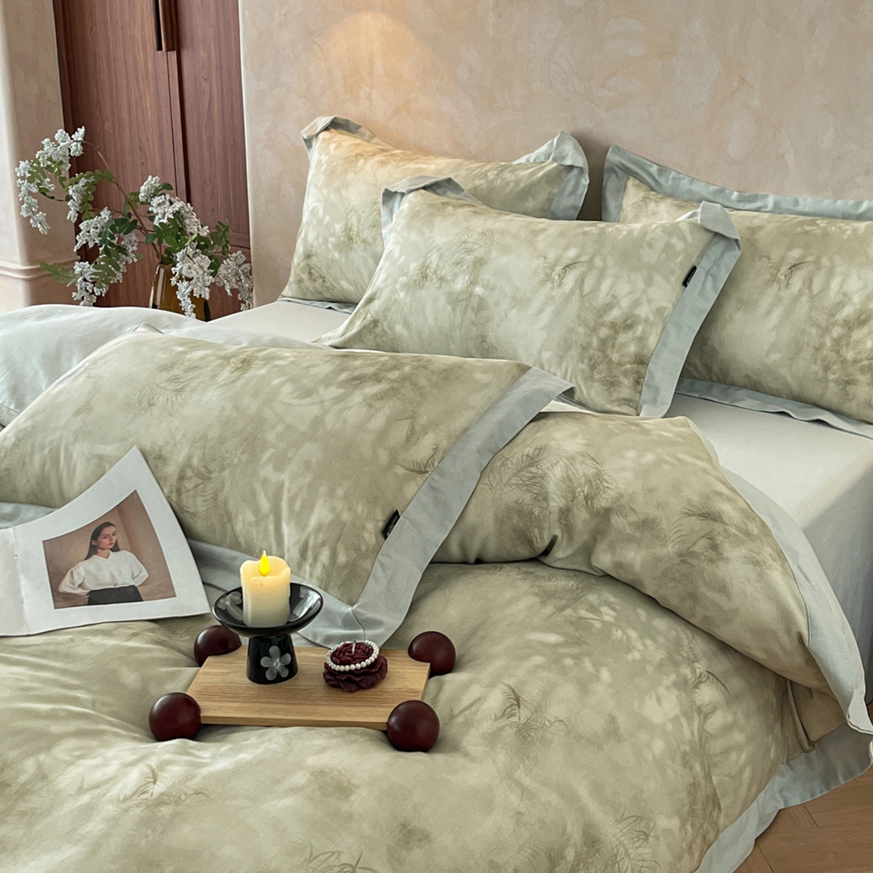 91家纺网 家纺一手货源 找家纺 金昱纺 2026新款拼角工艺款数码印花棉麻四件套 辰梦-绿