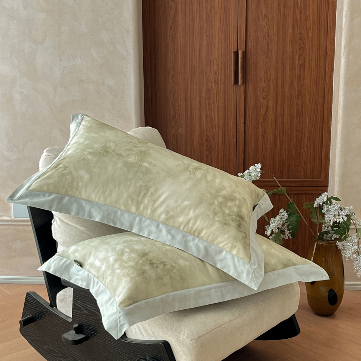 91家纺网 家纺一手货源 找家纺 金昱纺 2026新款拼角工艺款数码印花棉麻四件套 辰梦-绿