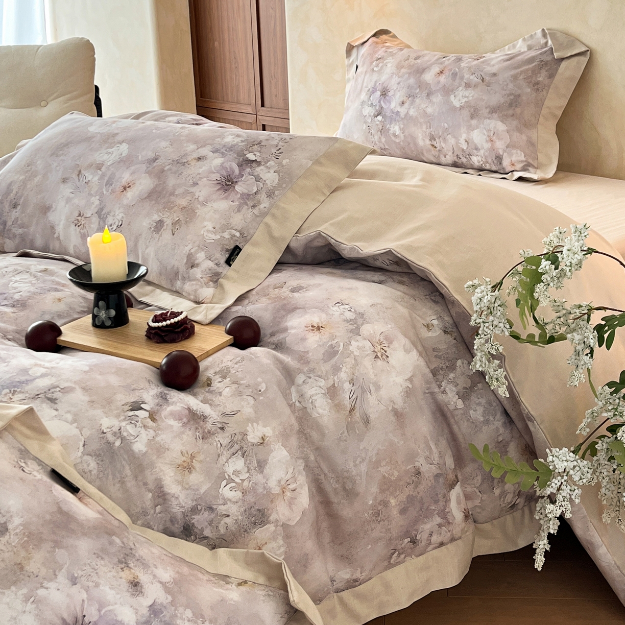 91家纺网 家纺一手货源 找家纺 金昱纺 2026新款拼角工艺款数码印花棉麻四件套 梦幻巴黎-灰