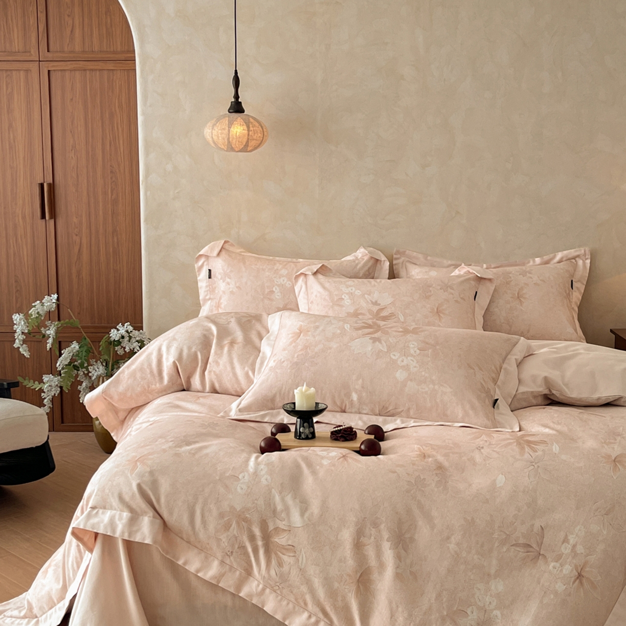 91家纺网 家纺一手货源 找家纺 金昱纺 2026新款拼角工艺款数码印花棉麻四件套 岁晚-咖