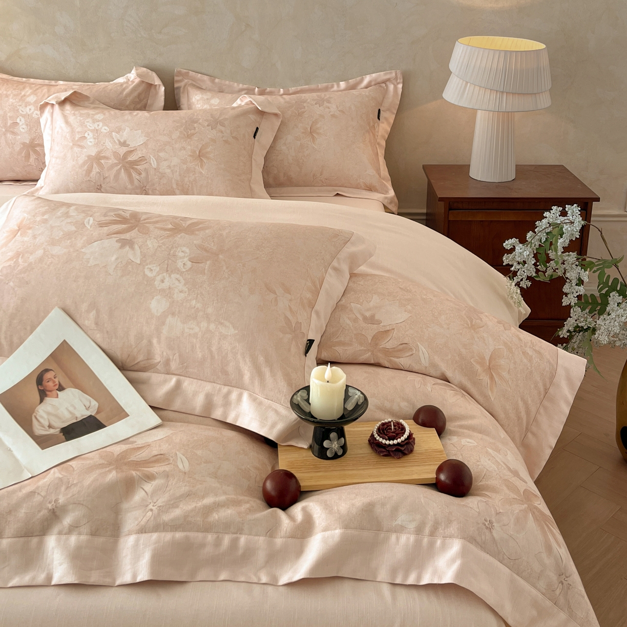 91家纺网 家纺一手货源 找家纺 金昱纺 2026新款拼角工艺款数码印花棉麻四件套 岁晚-咖