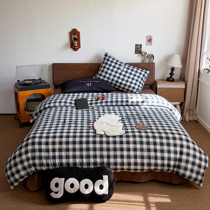 91家纺网 家纺一手货源 找家纺 HL原创 2026新款全棉双层纱贴布绣四件套 小白熊