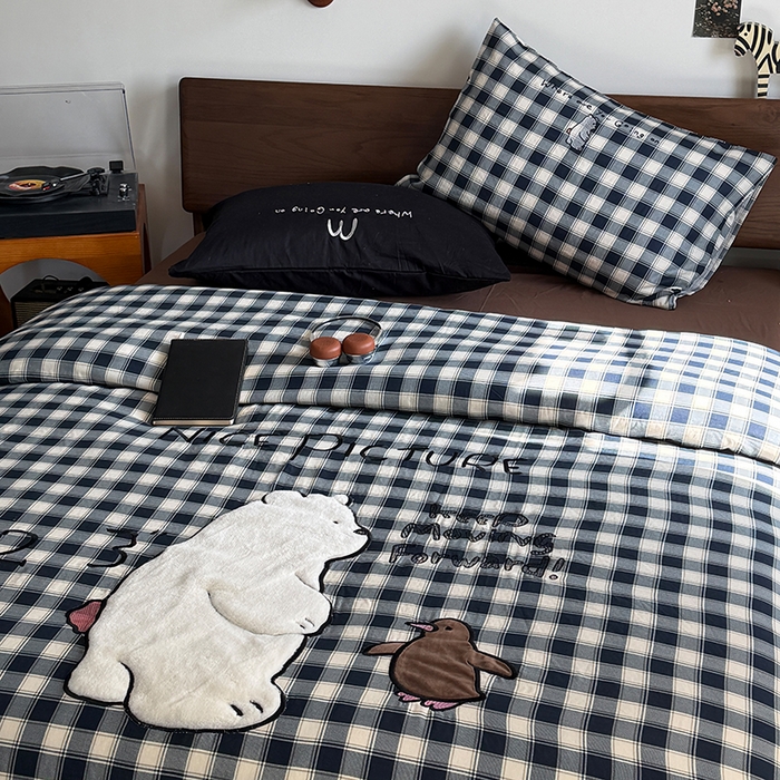 91家纺网 家纺一手货源 找家纺 HL原创 2026新款全棉双层纱贴布绣四件套 小白熊