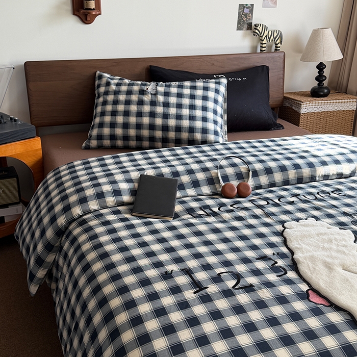 91家纺网 家纺一手货源 找家纺 HL原创 2026新款全棉双层纱贴布绣四件套 小白熊