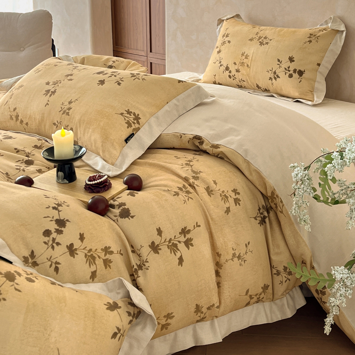 91家纺网 家纺一手货源 找家纺 金昱纺 2026新款拼角工艺款数码印花棉麻四件套 叶璃-咖