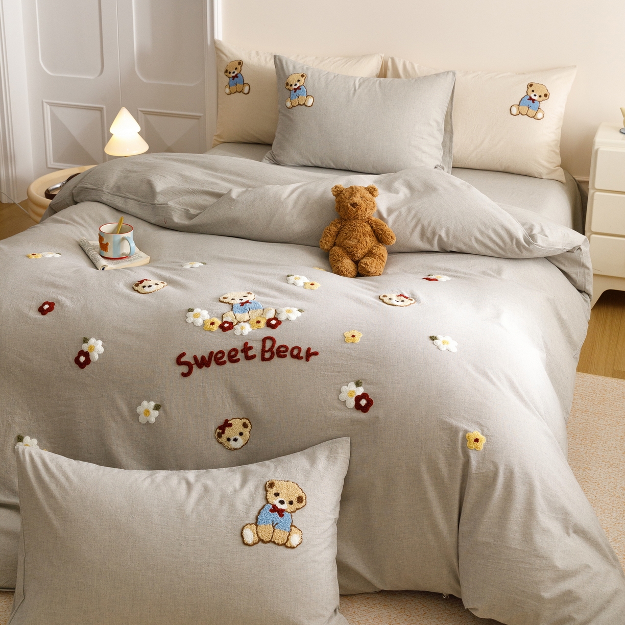 91家纺网 家纺一手货源 找家纺 艾莱家纺 2026春夏新款A类棉麻加厚四件套精艺刺绣精致毛巾绣四件套-冉初 冉初-灰