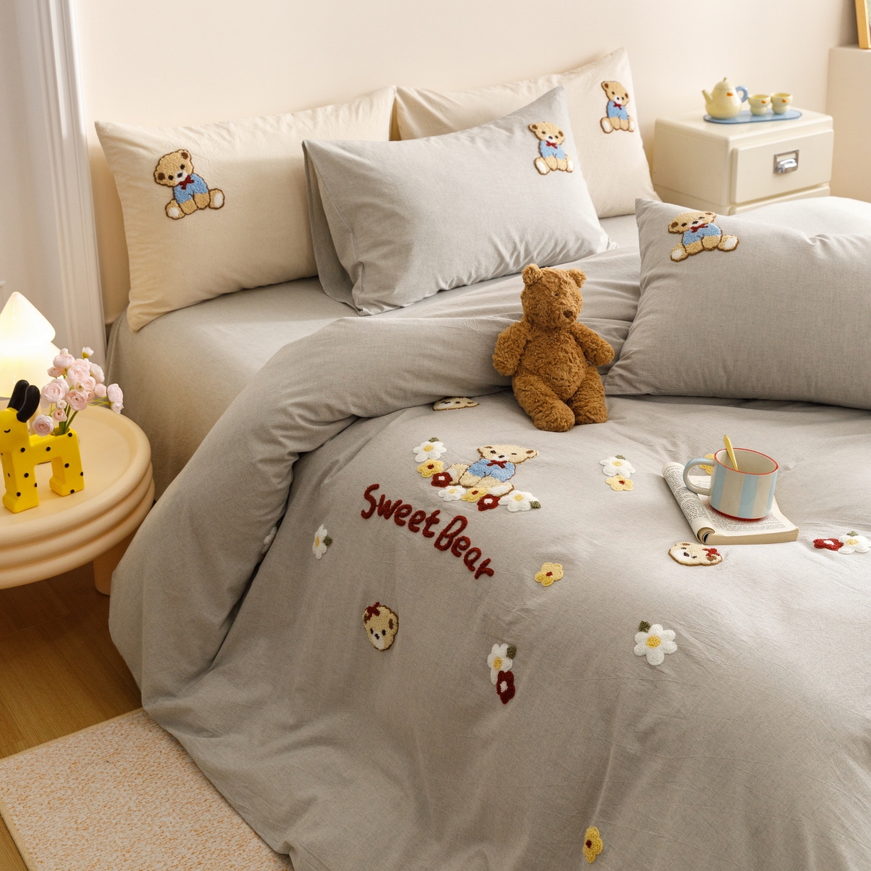 91家纺网 家纺一手货源 找家纺 艾莱家纺 2026春夏新款A类棉麻加厚四件套精艺刺绣精致毛巾绣四件套-冉初 冉初-灰