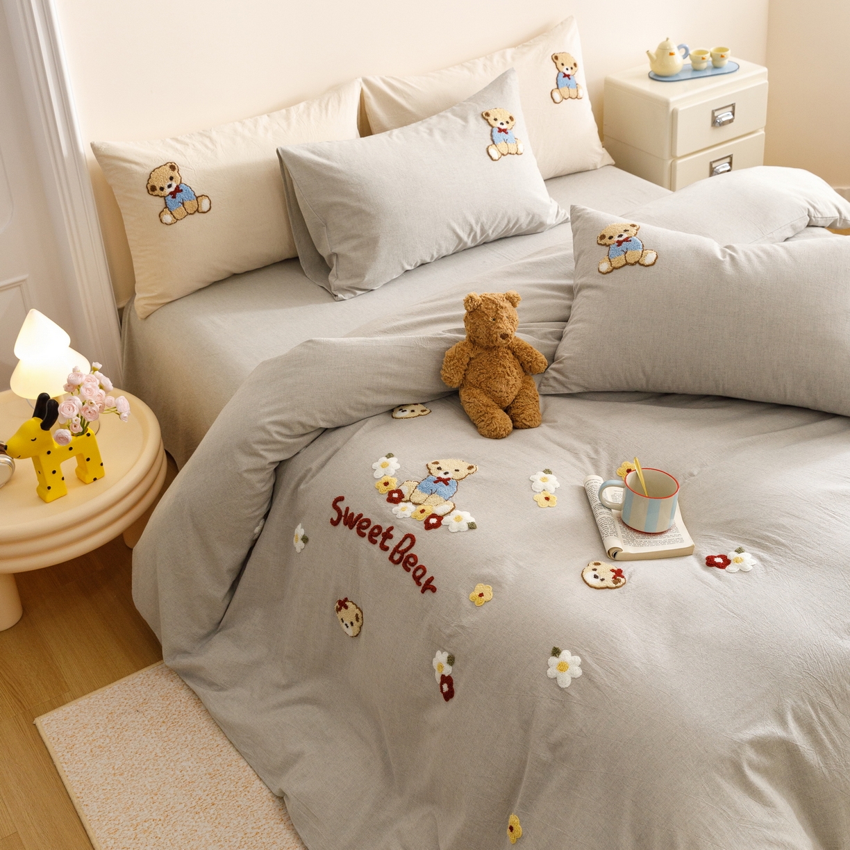 91家纺网 家纺一手货源 找家纺 艾莱家纺 2026春夏新款A类棉麻加厚四件套精艺刺绣精致毛巾绣四件套-冉初 冉初-灰