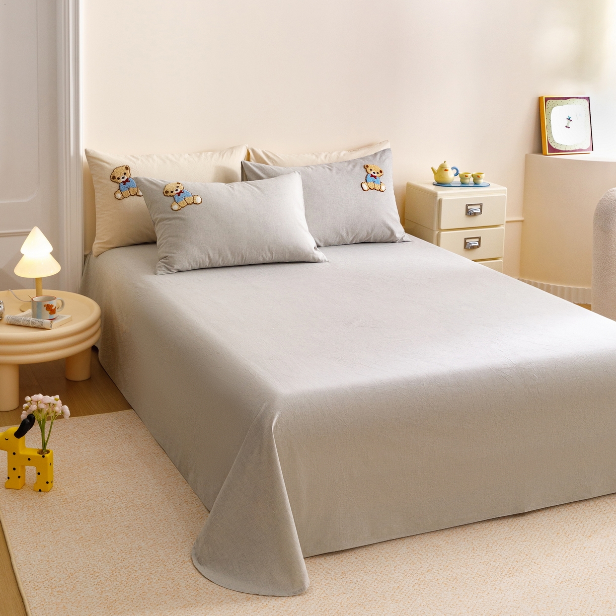 91家纺网 家纺一手货源 找家纺 艾莱家纺 2026春夏新款A类棉麻加厚四件套精艺刺绣精致毛巾绣四件套-冉初 冉初-灰