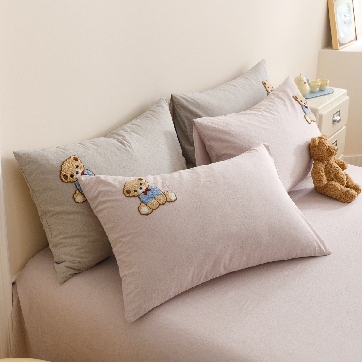 91家纺网 家纺一手货源 找家纺 艾莱家纺 2026春夏新款A类棉麻加厚四件套精艺刺绣精致毛巾绣四件套-冉初 冉初-紫