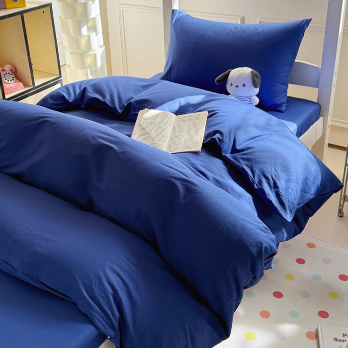 91家纺网 家纺一手货源 找家纺 简冠家纺 2025新款13372全棉纯色学生三件套 火焰蓝